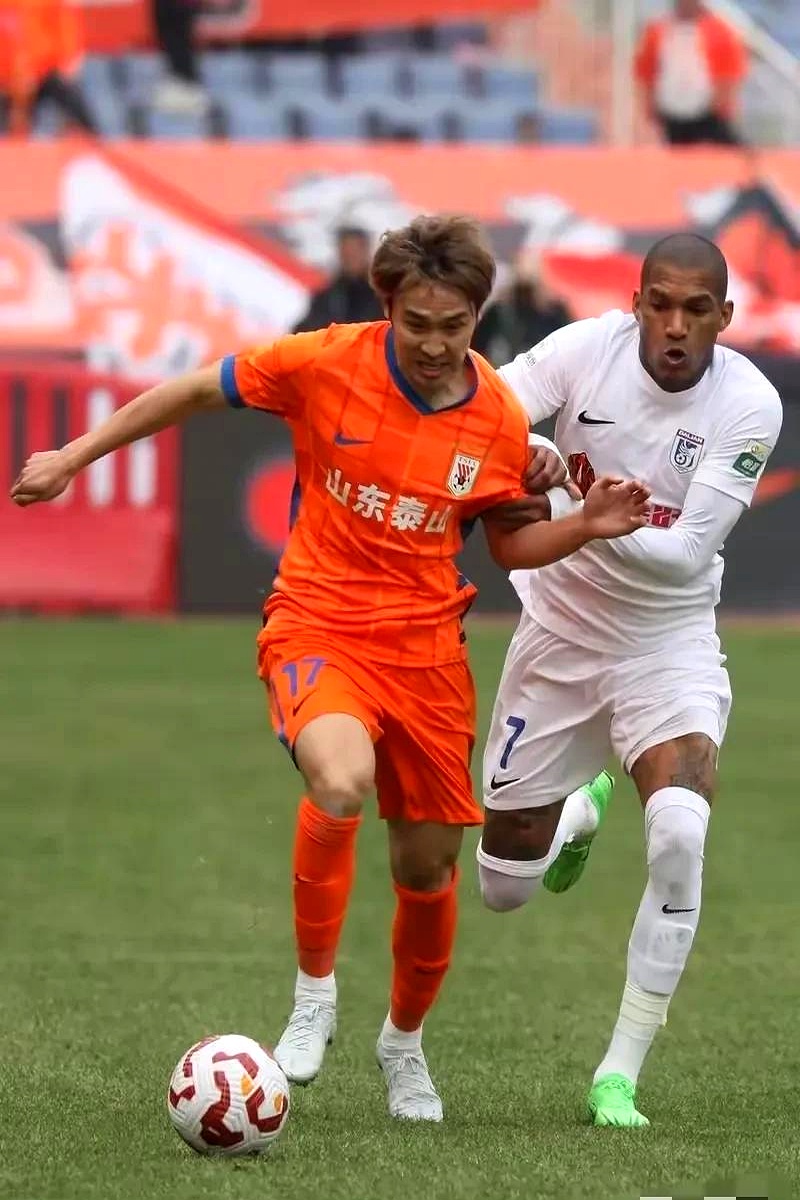 德甲赛程吃紧,山东泰山今夜状态回暖,引发热议,身体对抗强度拉满 德甲赛程吃紧,山东泰山今夜状态回暖,引发热议,身体对抗强度拉满